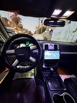 کرایسلەر 300